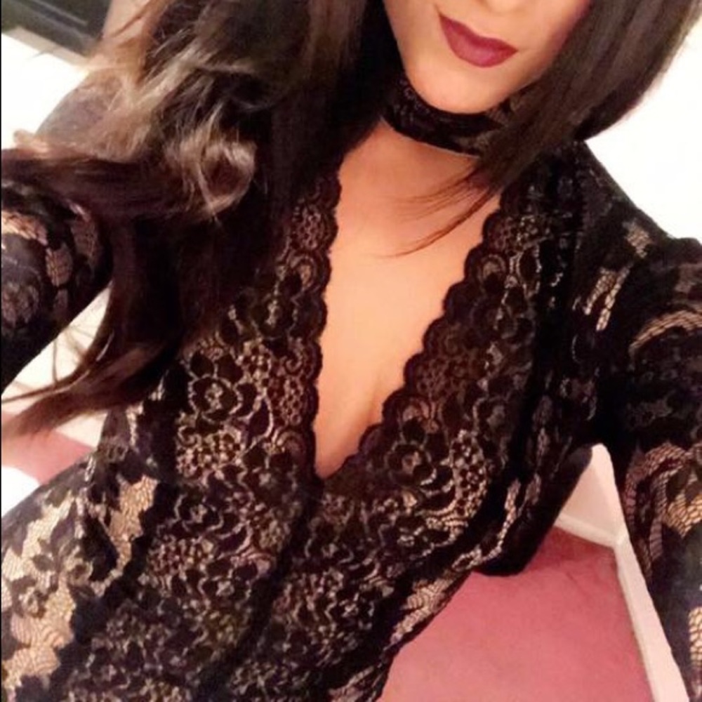 Bebe dress